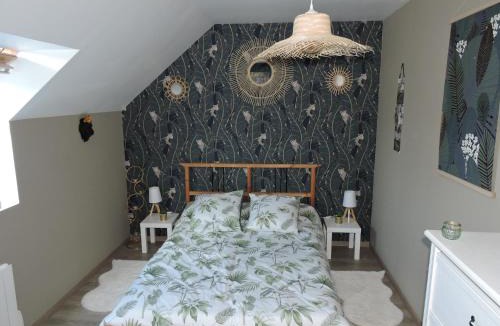 Tourville-la-Campagne House | chambre lit double