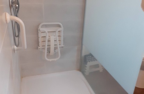 Varilhes Bed & Breakfast | Chambre Lumineuse Dans Maison Familiale Calme