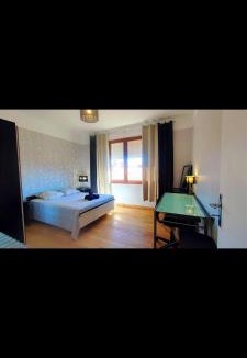 Bas-Vernet House | Chambre Luxurieux Gris