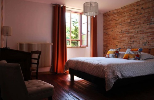 Mortagne-sur-Sevre Bed & Breakfast | Chambre "moulin"