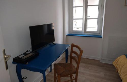 Nerondes Bed & Breakfast | Chambre Nérondes double Le Lion d Or