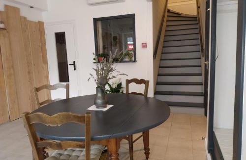 Nerondes Bed & Breakfast | Chambre Nérondes double Le Lion d Or