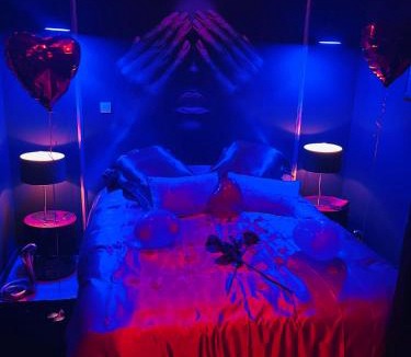 Solre-le-Chateau Apartment | Chambre Noire