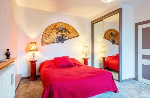 Montournais House | Chambre Nuit d'Asie