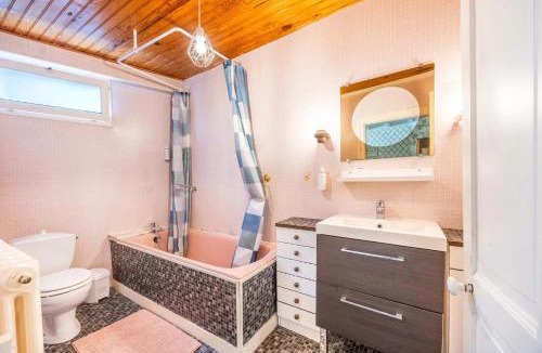 Montournais House | Chambre Nuit d'Asie