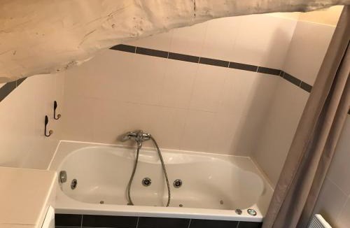 Saint-Andre-d'Olerargues Bed & Breakfast | Chambre Olivette Mas Bel Esperance