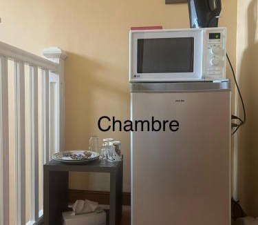 Quartier Croix-Daurade House | Chambre ou Studio dans Maison avec piscine