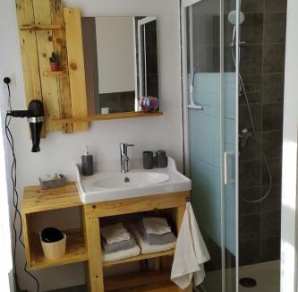 Saint-Franc Bed & Breakfast | Chambre Palettes