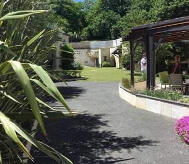 Thizay Bed & Breakfast | Chambre Pantagruel Le dolmen