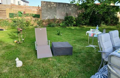 Mareuil-Sur-Lay-Dissais Bed & Breakfast | chambre parentale