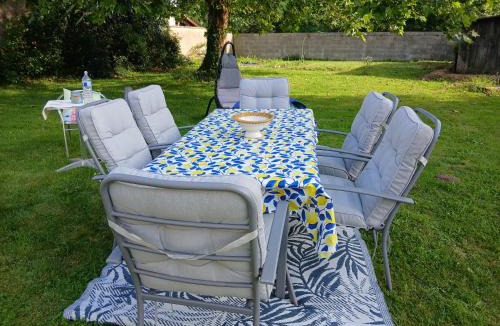Mareuil-Sur-Lay-Dissais Bed & Breakfast | chambre parentale