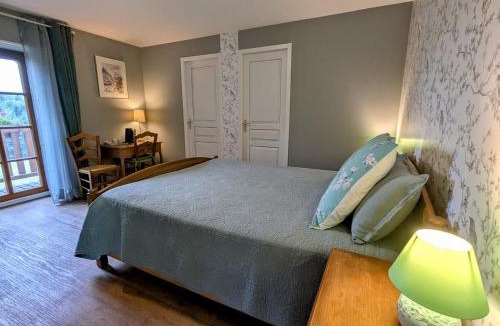 Moyenmoutier Bed & Breakfast | Chambre Perce-neige, Maison d'hôtes Les Accacias
