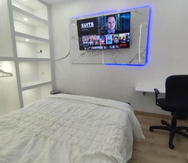 Lille Sud House | Chambre privé dans une maison avec terrasse et jardin salles de bain partagées