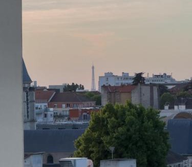 Villejuif House | Chambre privée avec lit king-size dans un appartement partagé à 5 min du métro 7 à Paris Orly