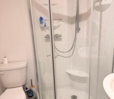 Saint-Apollinaire House | Chambre privée proche de Lévis