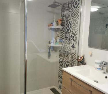 Montbizot Bed & Breakfast | Chambre Privée-Calme