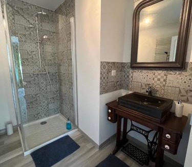 Chanas House | Chambre privée Chiberta