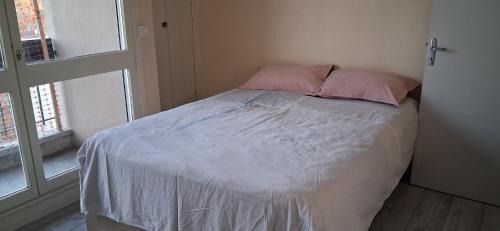 Creil House | Chambre privée dans grand et superbe appartement proche paris