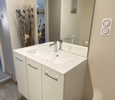 Fontainebrux Bed & Breakfast | Chambre privative chez Toutoune