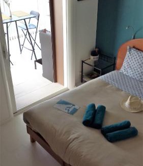 Tourville-sur-Arques House | CHAMBRE PRIVEE AVEC SALON, garage voiture, vélos, motos