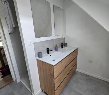 Ruaudin Bed & Breakfast | Chambre R proche circuit 24H