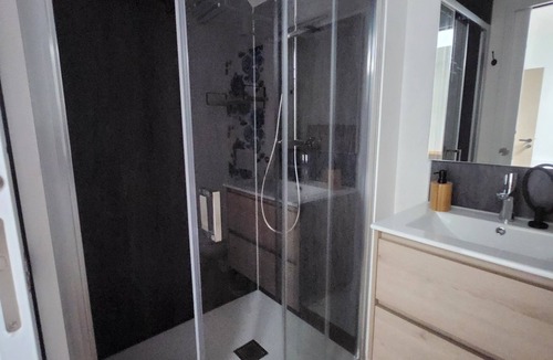 Centre-ville rive gauche Bed & Breakfast | Chambre Raoul Dufy