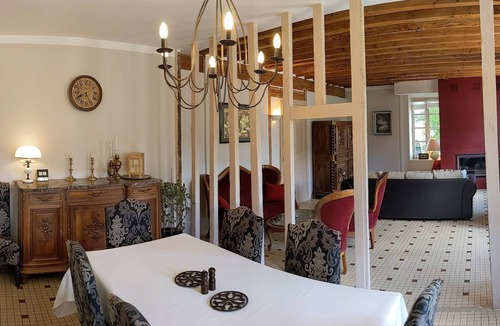 Montaillou Bed & Breakfast | Chambre Romantique Dans un Maison D'hôtes au Plein Nature et Lhistoire Cathare