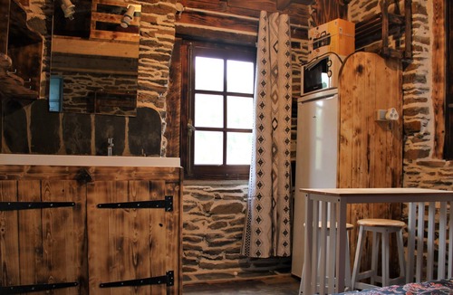 Bellegarde-Marsal Cabin | Chambre Rustique au Bord du Tarn