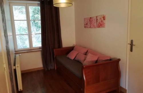 Mortagne-sur-Sevre Bed & Breakfast | Chambre "sèvre"