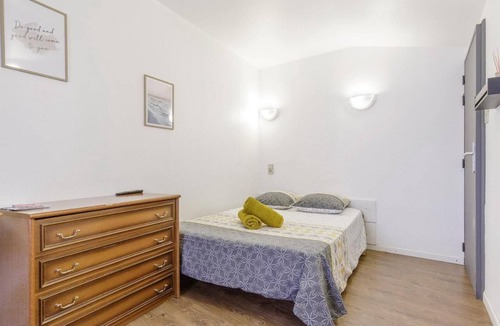 Gaillac House | Chambre Saint Pierre - Hypercentre - Gaillac