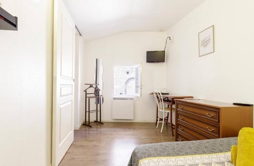 Gaillac House | Chambre Saint Pierre - Hypercentre - Gaillac