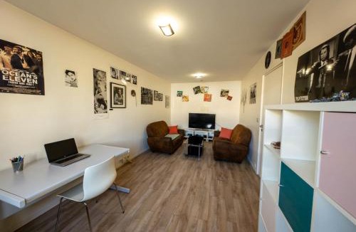 Republique–Point-du-Jour House | Chambre-Salon avec Terrasse sur Jardin