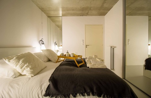 Carmes Apartment | Chambre Simple - Vue sur Jardin