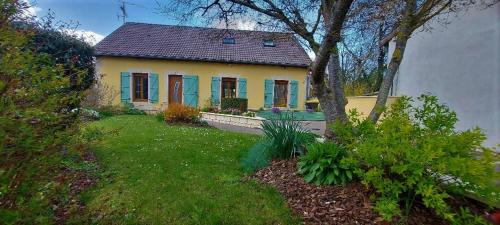 Euville Bed & Breakfast | Chambre spacieuse climatisée - Petit déjeuner inclus