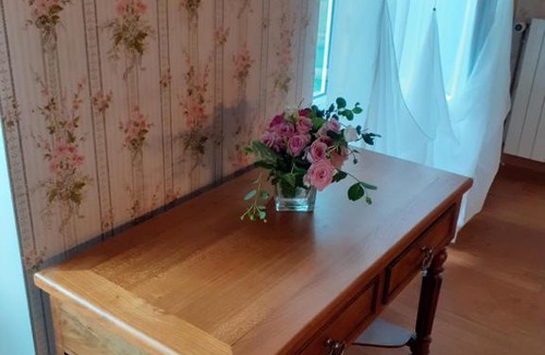 Rouffignac House | chambre spacieuse dans maison bourgeoise