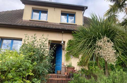 Mondeville Bed & Breakfast | Chambre spacieuse et lumineuse