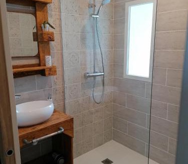 Sangatte Bed & Breakfast | Chambre Studio Les Deux Vagues