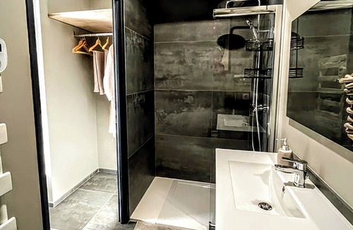 Sablet Bed & Breakfast | Chambre Style Hôtel