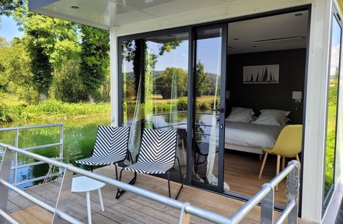 Joinville Boat Rental | Chambre sur L'eau