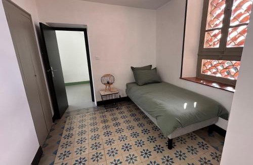 Villeneuve-Minervois House | Chambre Tropicale au Domaine de l'Aven