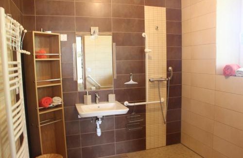 Bais Bed & Breakfast | Chambres Aux Bonnes Herbes