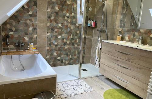 Mulsanne House | chambres avec une salle de bain Mulsanne circuit 24 heures du Mans