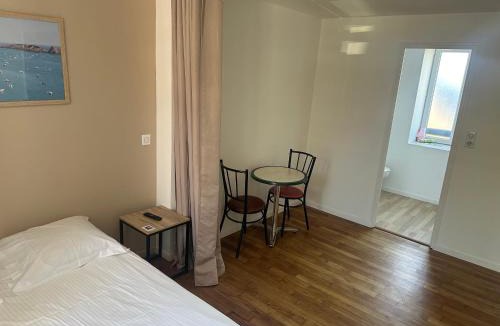 Pleine-Fougeres Bed & Breakfast | CHAMBRES/BEDROOM