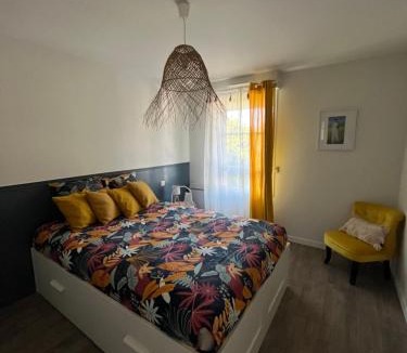 Saint-Aubin-des-Ormeaux Bed & Breakfast | Chambres cosy BEN & NAD proches du Puy DuFou
