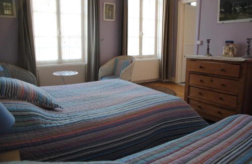 Arromanches-les-Bains House | Chambres Chez Mounie