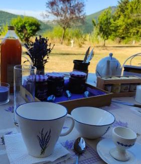 Montbrun-les-Bains Bed & Breakfast | Chambres chez l'habitant