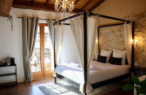 Camiac-et-Saint-Denis Bed & Breakfast | Chambres d'hôtes du Château Camiac