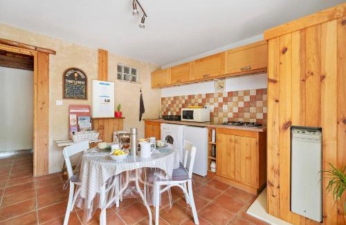 Castelnau-de-Montmiral Bed & Breakfast | Chambres D'hôtes La Boriette