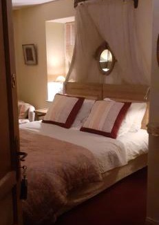 Champagne-Saint-Hilaire House | chambres d'hôtes Le Relais du Haras