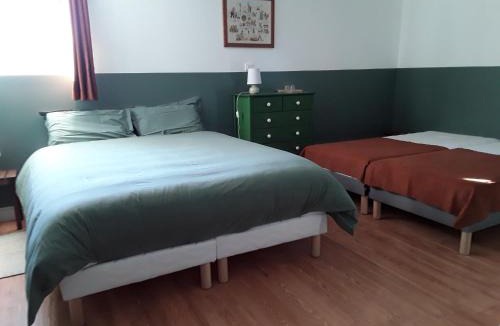 Sainte-Anne-Saint-Priest Bed & Breakfast | Chambres d'Hôtes La Chouette